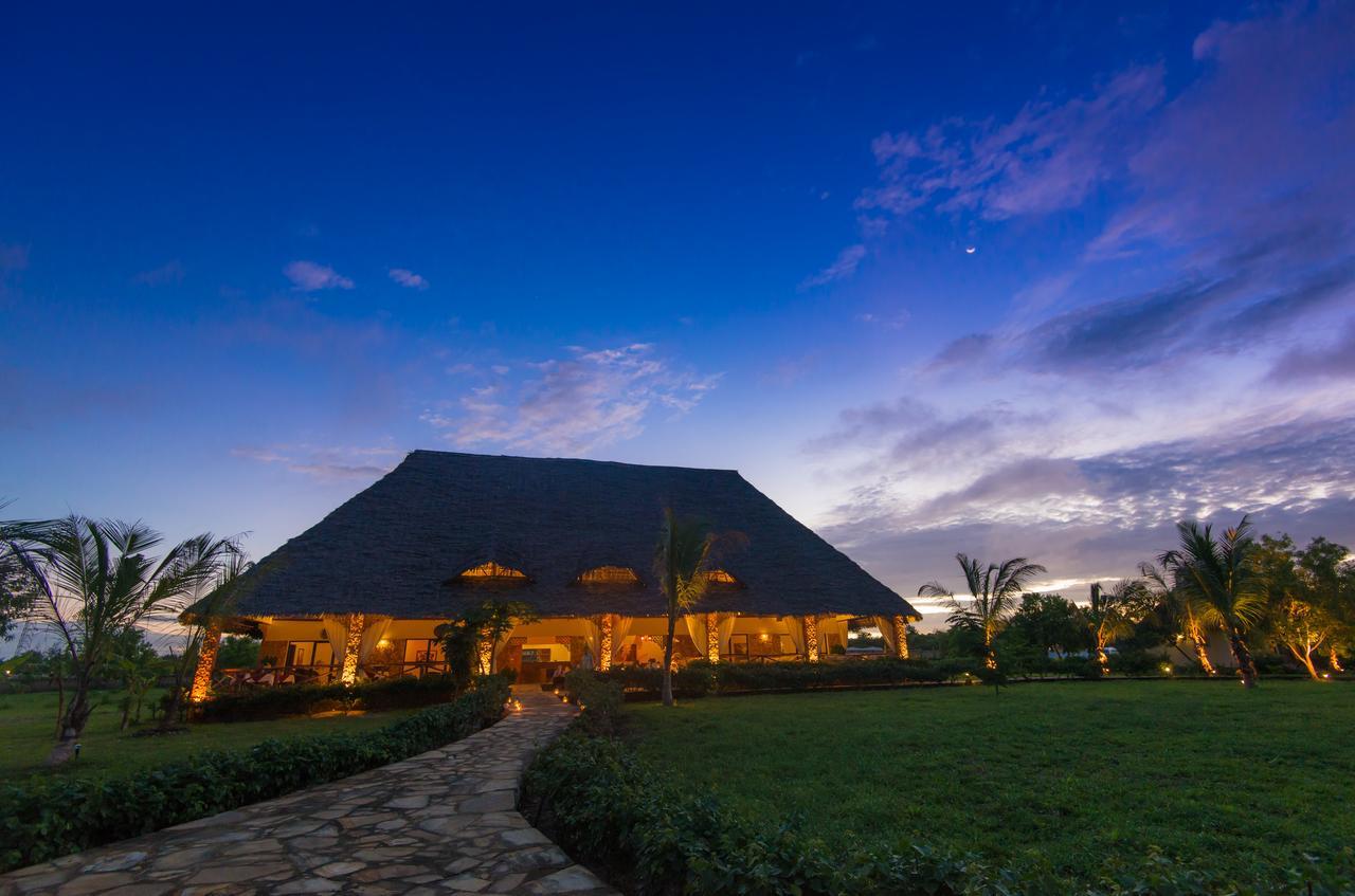 The Sands Beach Resort บูจู ภายนอก รูปภาพ