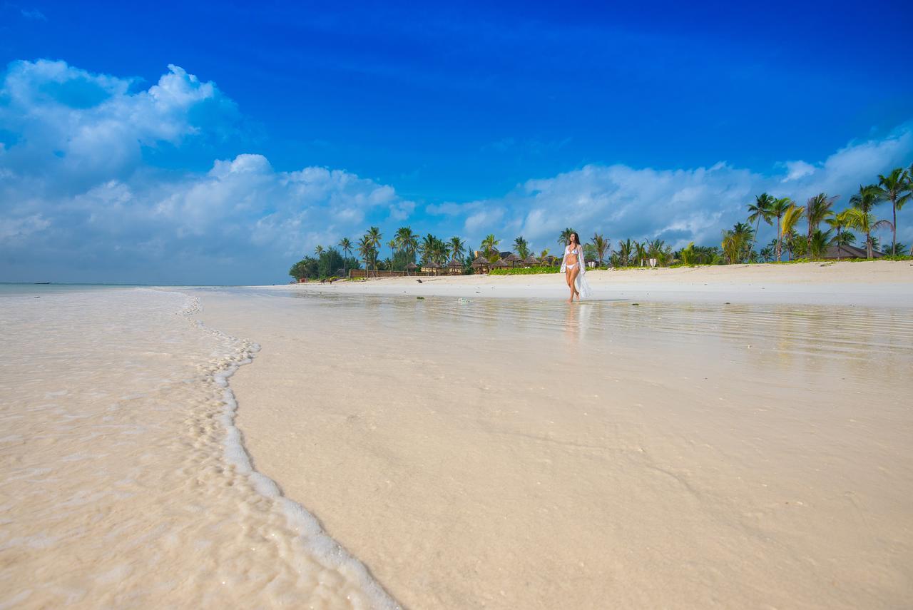 The Sands Beach Resort บูจู ภายนอก รูปภาพ