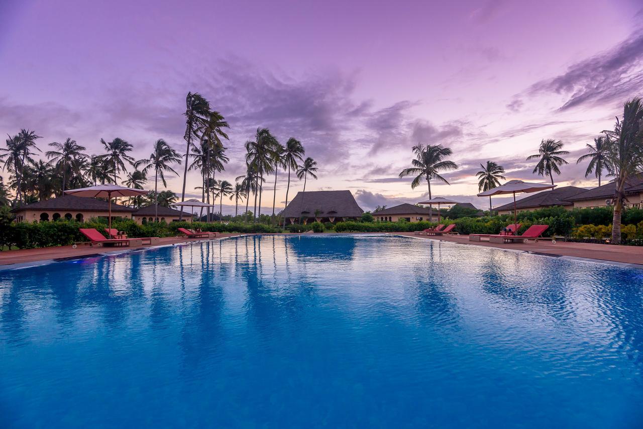 The Sands Beach Resort บูจู ภายนอก รูปภาพ