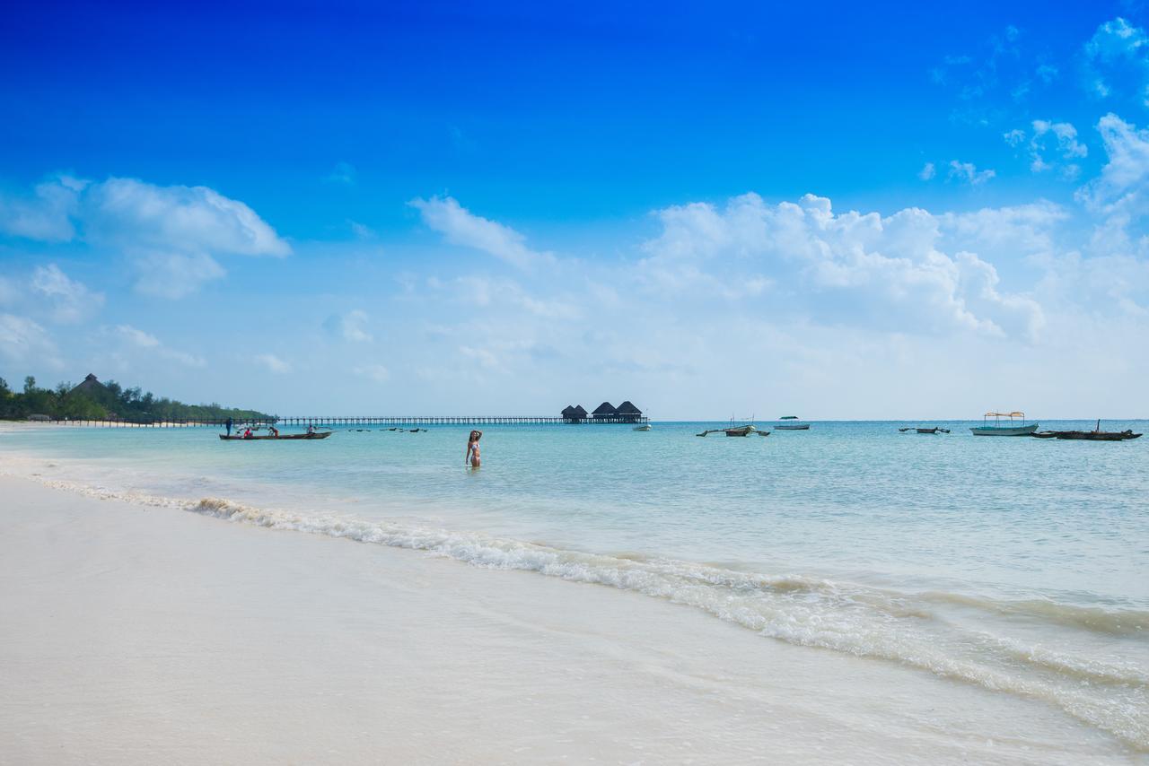 The Sands Beach Resort บูจู ภายนอก รูปภาพ