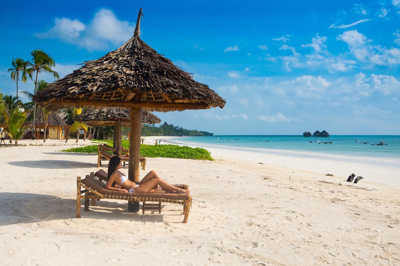 The Sands Beach Resort บูจู ภายนอก รูปภาพ
