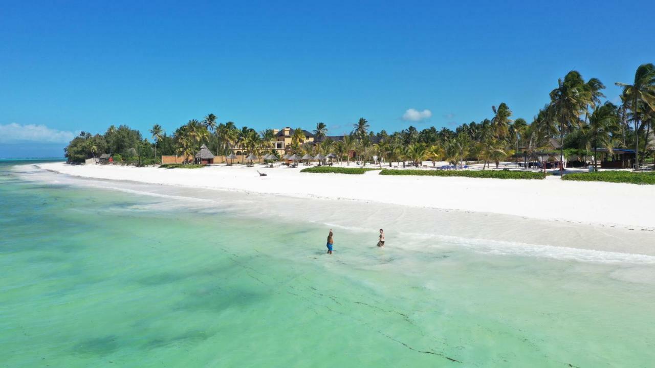 The Sands Beach Resort บูจู ภายนอก รูปภาพ