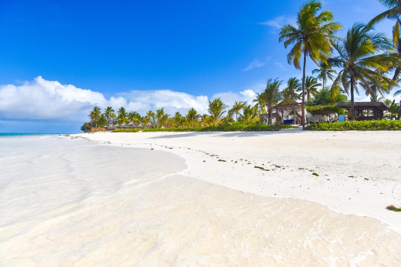The Sands Beach Resort บูจู ภายนอก รูปภาพ